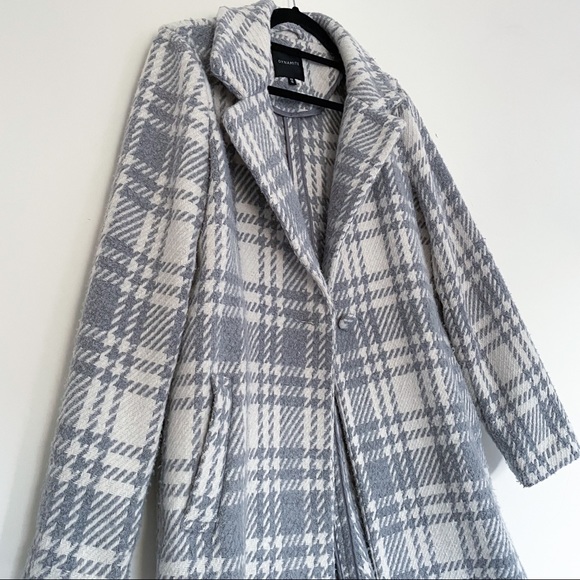 DYNAMITE - OVERSIZE PLAID COAT (size S) ๐๐ - Picture 2 of 3